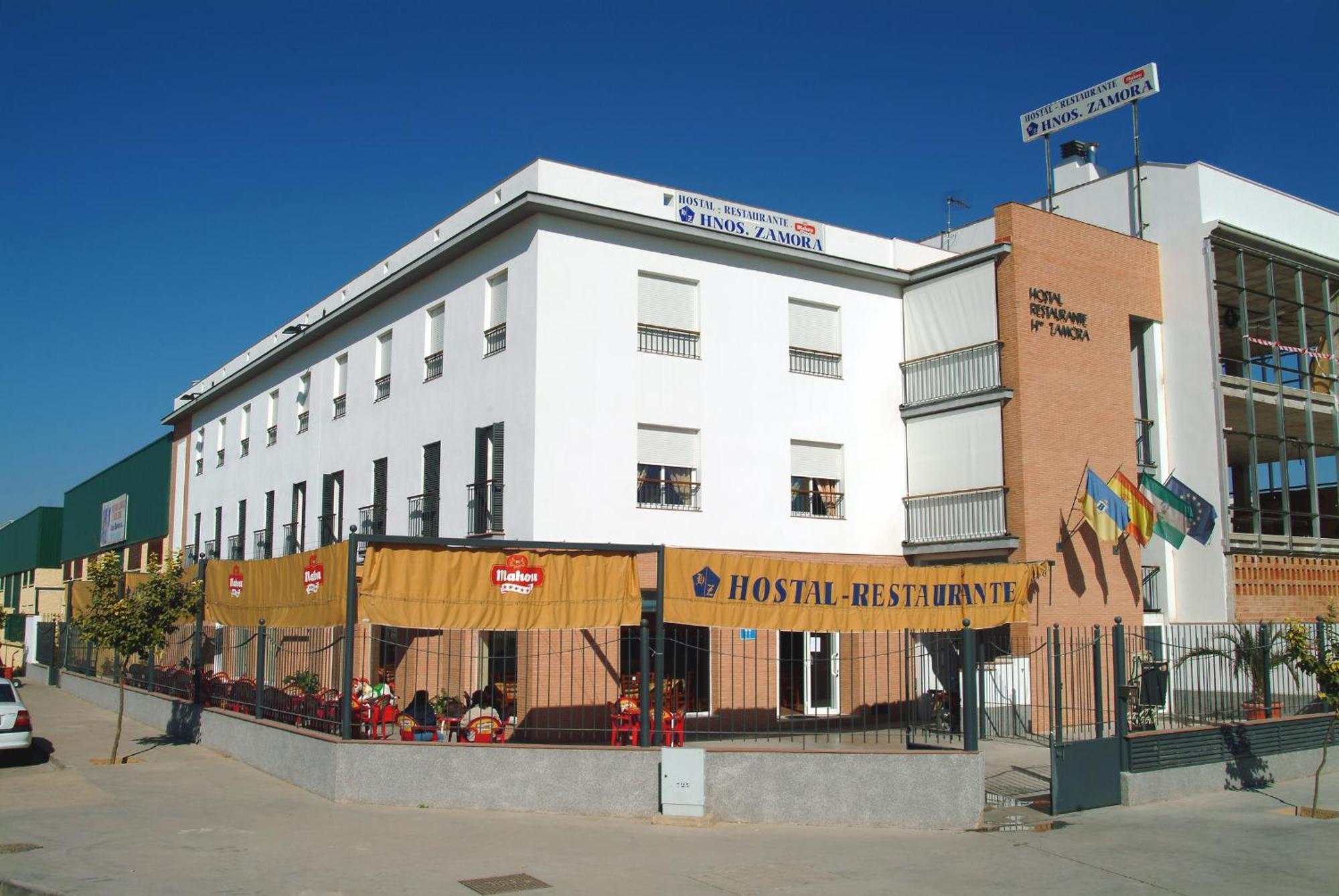 Hostal Restaurante Hermanos Zamora Palma del Río المظهر الخارجي الصورة
