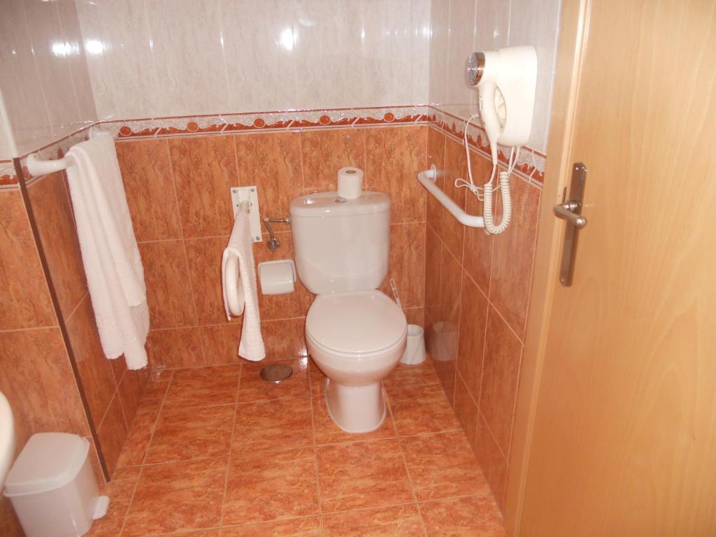 Hostal Restaurante Hermanos Zamora Palma del Río المظهر الخارجي الصورة