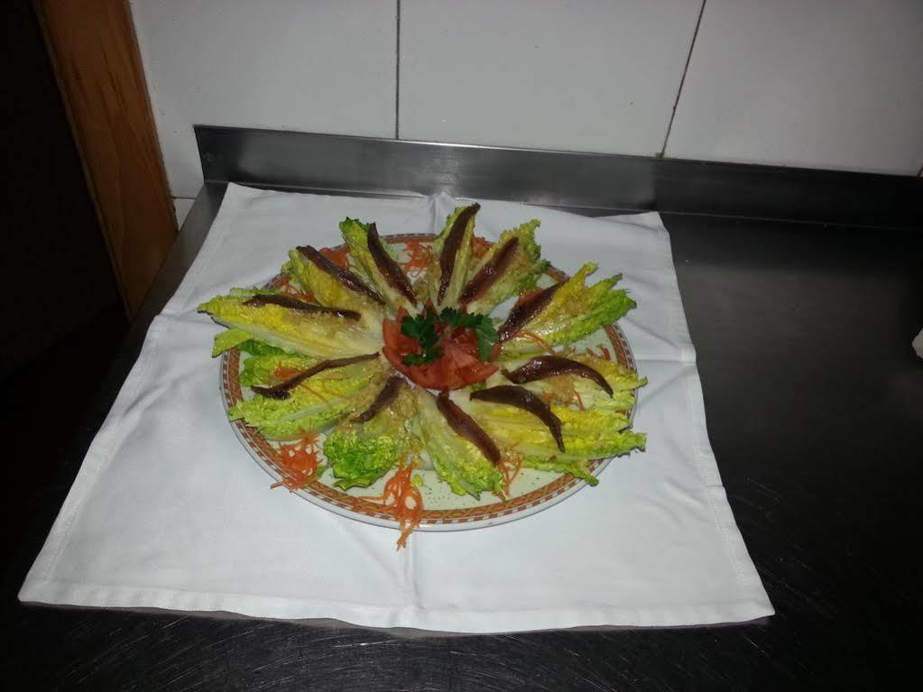Hostal Restaurante Hermanos Zamora Palma del Río المظهر الخارجي الصورة